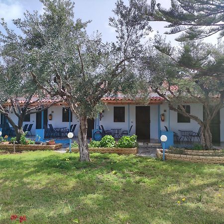 Secret Summer Havens - Perfectly Secluded Getaways Vasilitsion Exterior photo