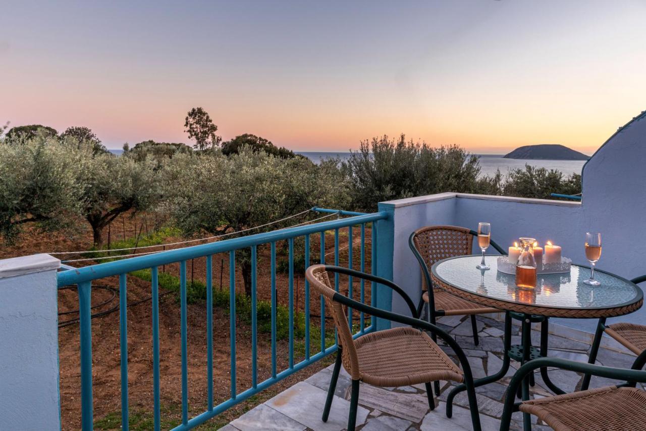 Secret Summer Havens - Perfectly Secluded Getaways Vasilitsion Exterior photo