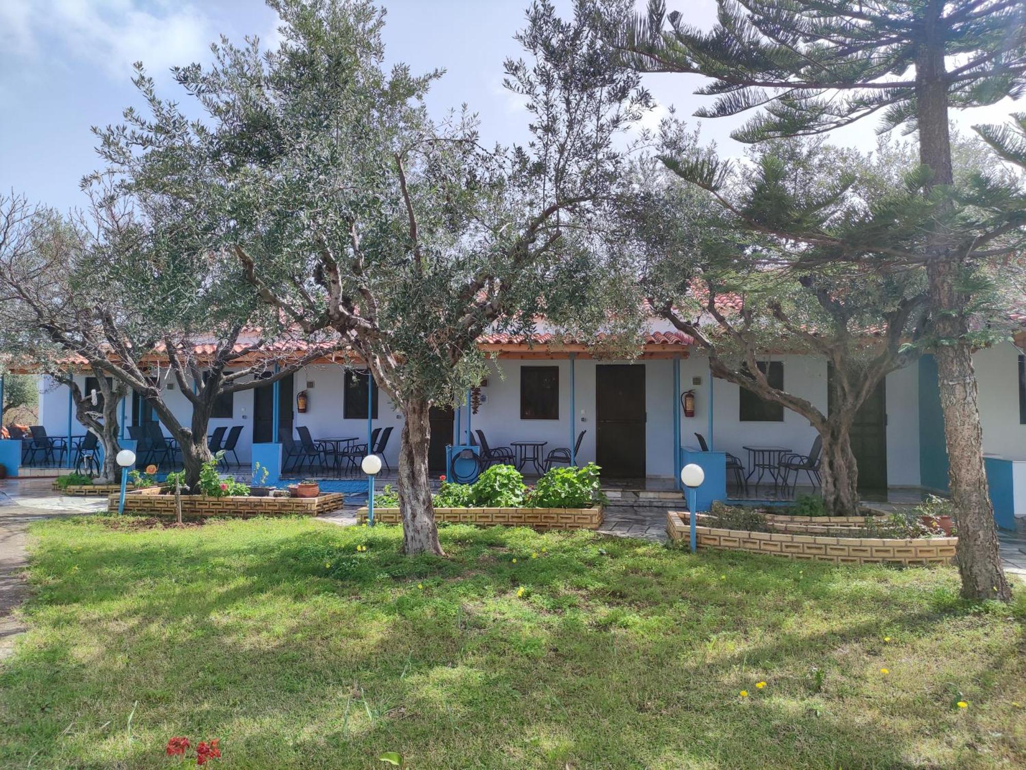 Secret Summer Havens - Perfectly Secluded Getaways Vasilitsion Exterior photo