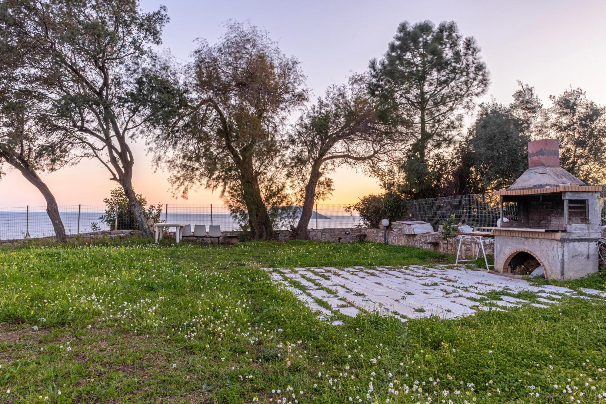 Secret Summer Havens - Perfectly Secluded Getaways Vasilitsion Exterior photo